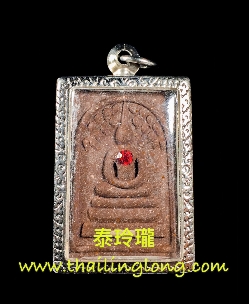 A62 屈班麗-- 龍婆冠 2556 前菩提葉崇笛 後四手象神 (經粉版)